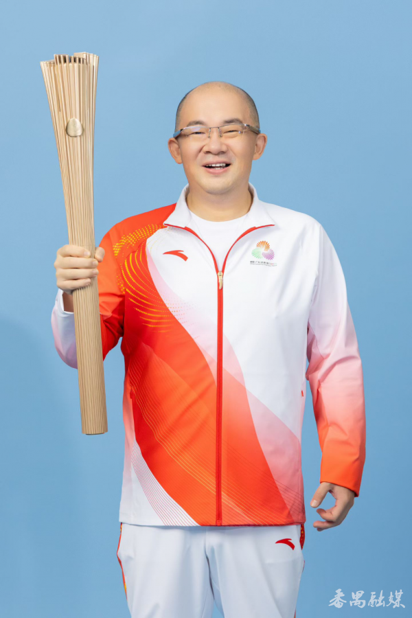 上尚策 十五运会的火炬和跑道，它“包场”了！